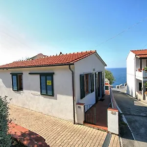 Casa Danilo , Chiessi Italien